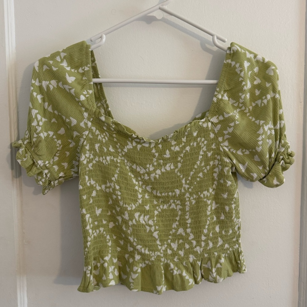Green Ruched Butterfly Short Sleeve Top